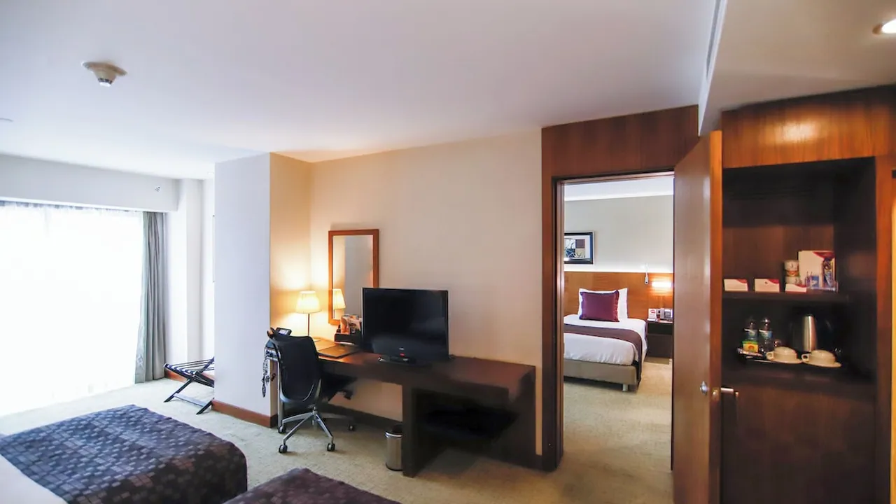 الفندق كراون بلازا حربيه - إسطبول